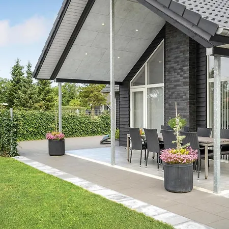 Holiday home Four-bedroom In *