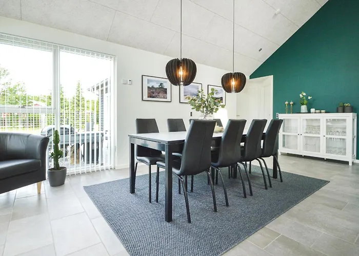 펜션 Four-bedroom In Tarm