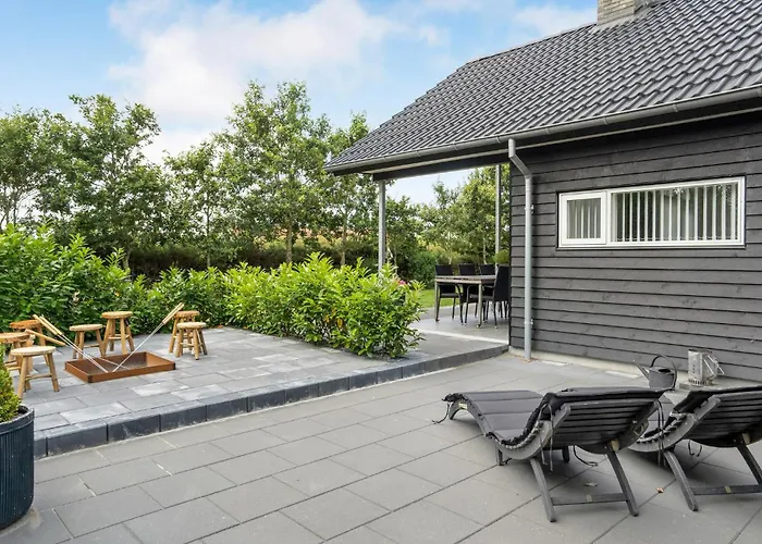 Four-bedroom In 펜션 Tarm